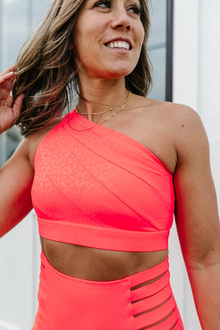 South Beach textured one-shoulder bikini top in light pink