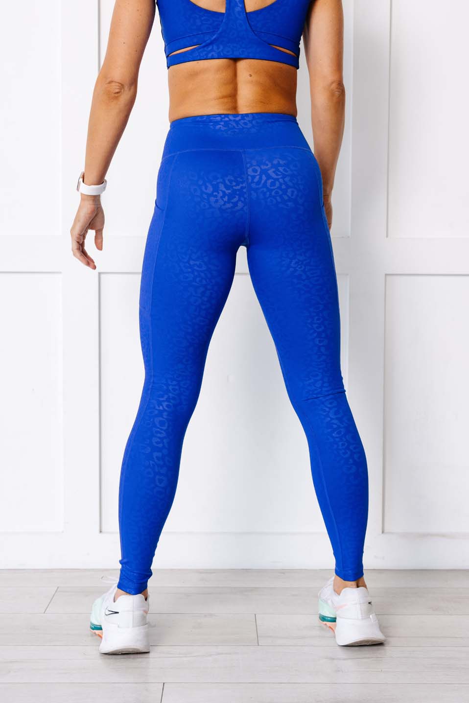 Cobalt Blue Stealth Leopard Leggings – KIAVAclothing