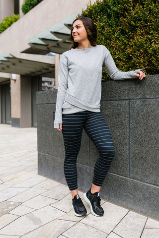KIAVA Clothing High Waisted Luxe Capri Workout Leggings for Women - Striped  - grey - XXL : : Fashion