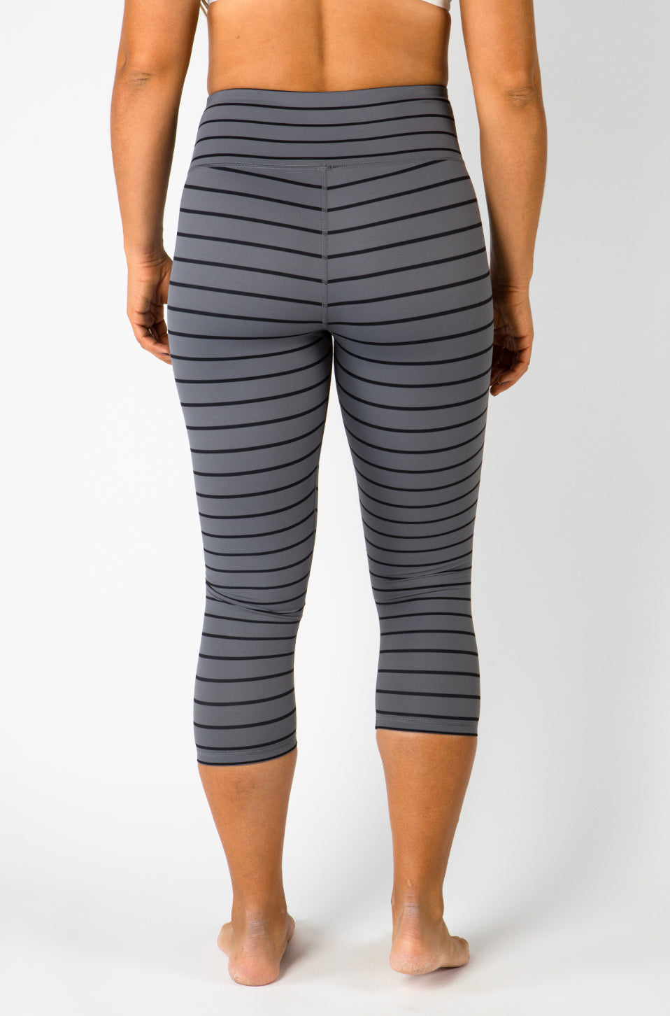 Striped yoga capris hotsell