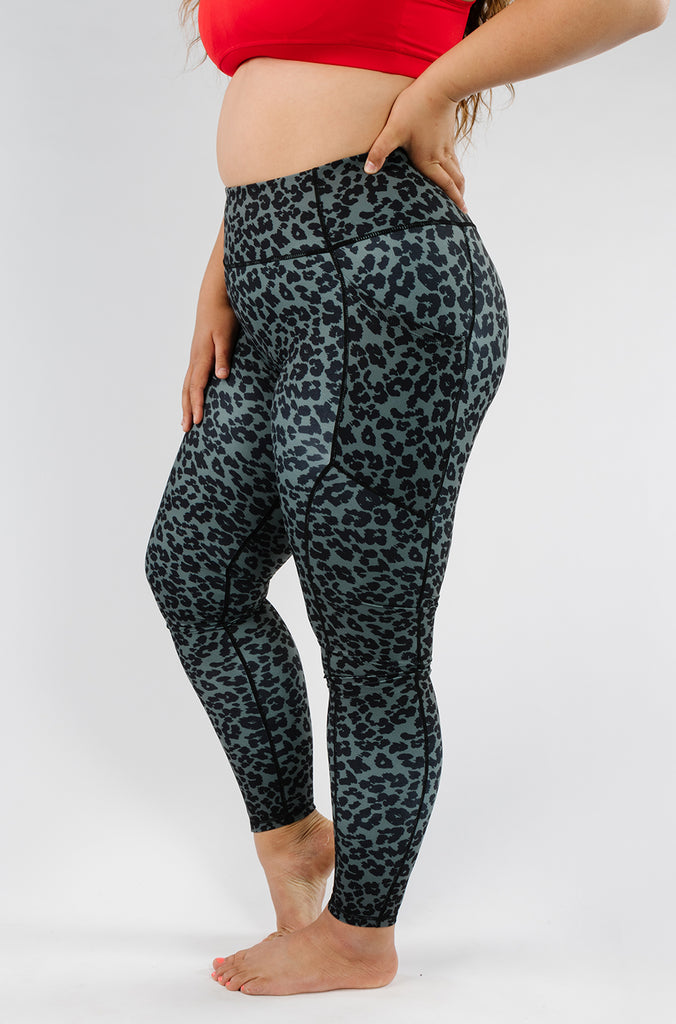 Leopard Capri & Leggings - [Luxe Fabric]