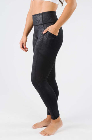 Hold Tight Cropped Tank Top in Black (6) : r/lululemon